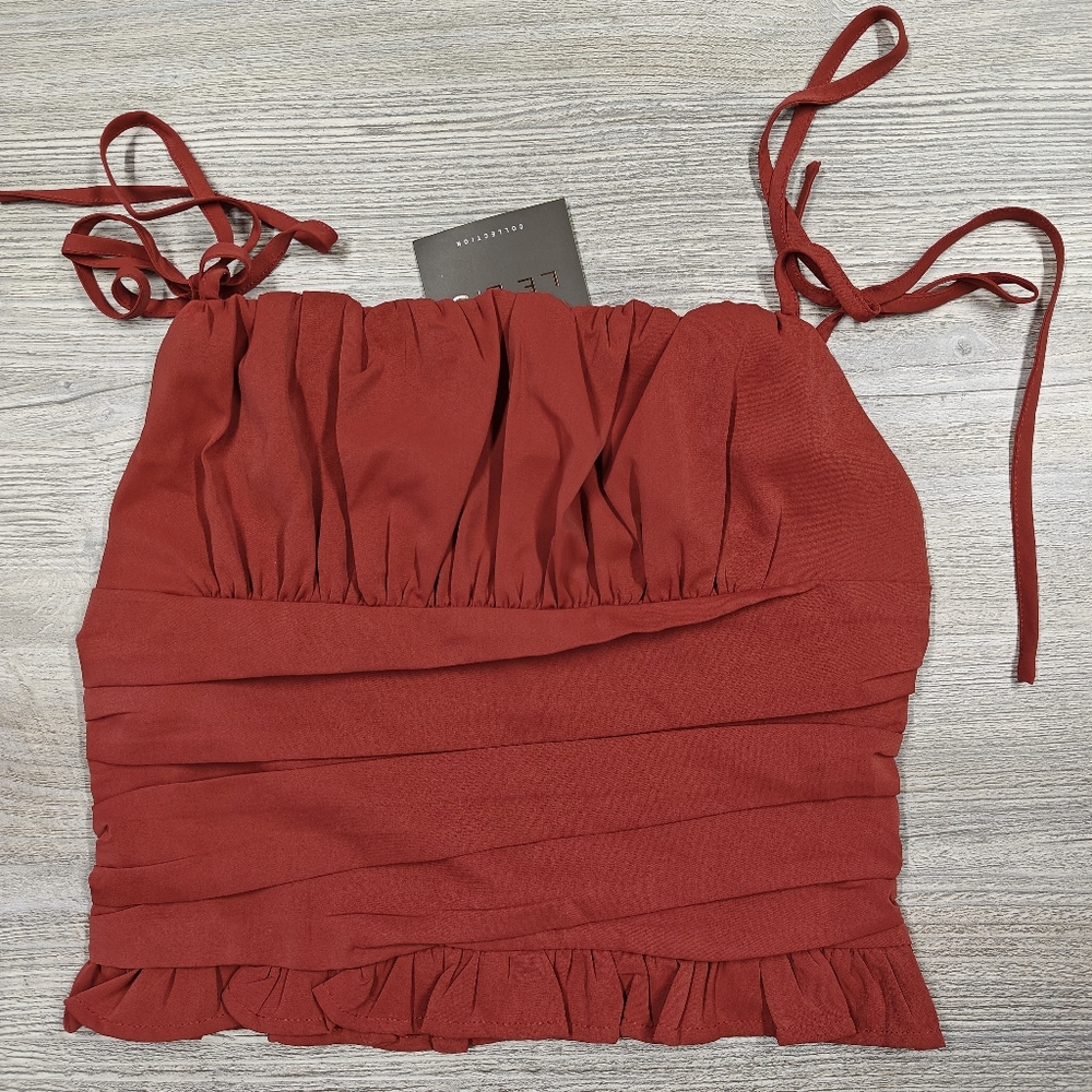 Le Lis Collection Crop Self-Tie Strap Sleeveless Shirt Ruched Medium